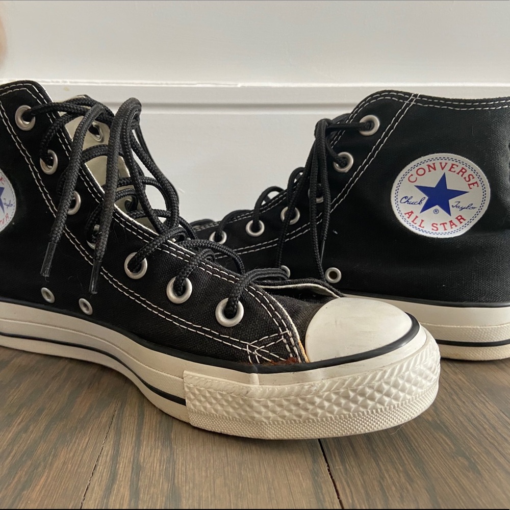 BLACK CONVERSE CHUCK TAYLOR HI TOPS WOMENS 8